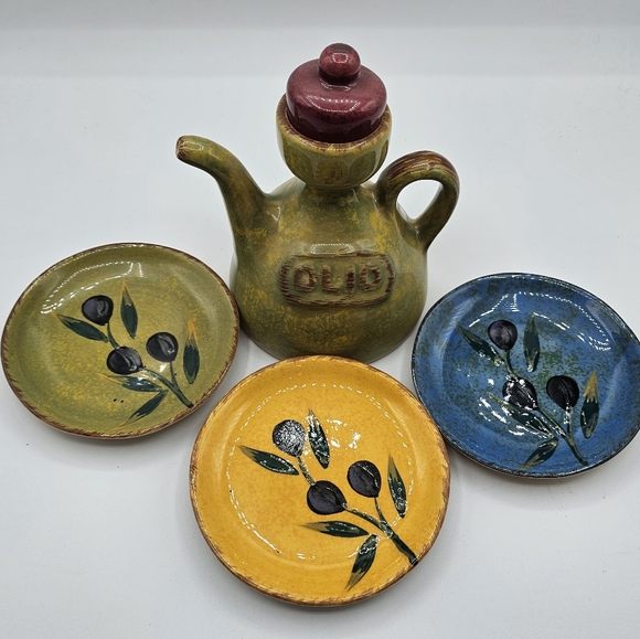 Handcrafted Olive Oil Dispenser with Colorful Plates - Picture 5 of 11